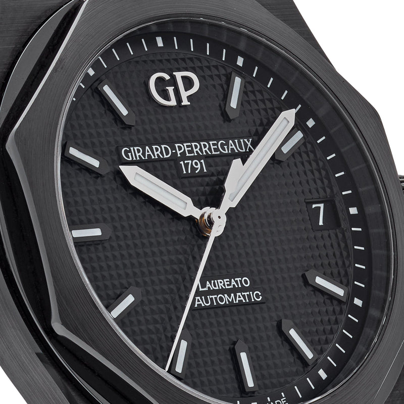 Girard Perregaux Laureato Ceramic Black Dial 81010-32-631-FK6A