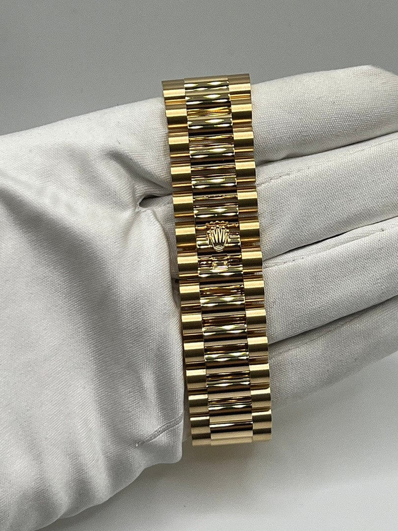 Rolex Day-Date 228238 Yellow Gold White Dial
